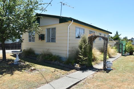 Photo of property in 30 Tasman Road, Twizel, 7901