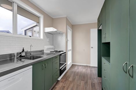 Photo of property in 12 Oleander Place, Bell Block, New Plymouth, 4312