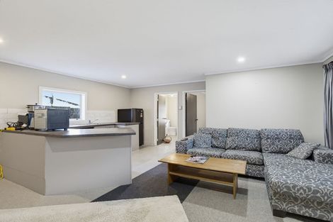Photo of property in 29 Cedar Terrace, Stanmore Bay, Whangaparaoa, 0932