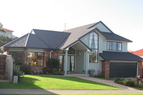 Photo of property in 10 Corsham Grove, Churton Park, Wellington, 6037