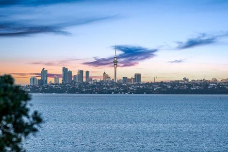 Photo of property in 67 Harbour View Road, Te Atatu Peninsula, Auckland, 0610