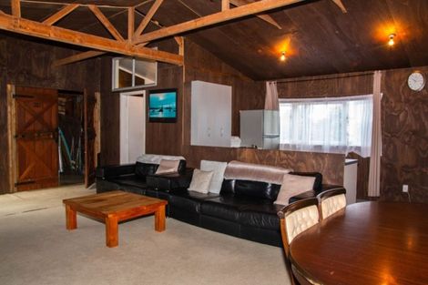 Photo of property in 121 Durrant Drive, Whangamata, 3620