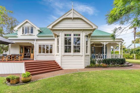 Photo of property in 5 Mozeley Avenue, Devonport, Auckland, 0624