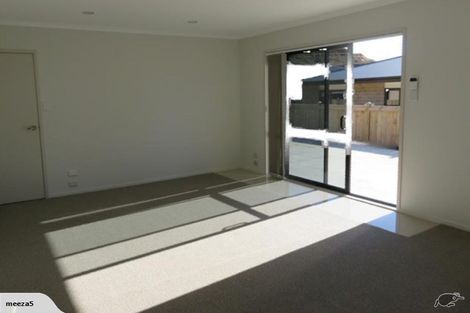 Photo of property in 12a Frederick Place, Whalers Gate, New Plymouth, 4310