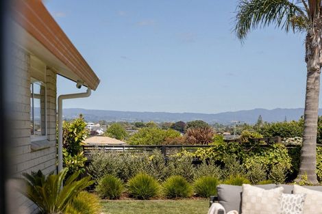 Photo of property in 13 Clivedene Street, Matua, Tauranga, 3110