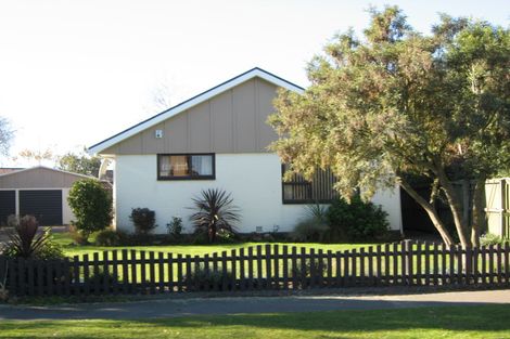 Photo of property in 12 Bidwell Place, Hillmorton, Christchurch, 8025