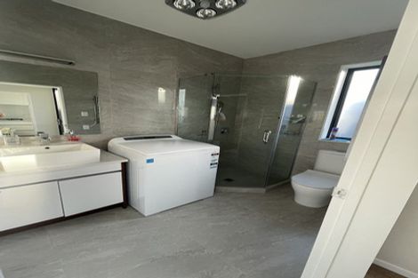 Photo of property in 10 Captain Rings Drive, Papakura, 2110