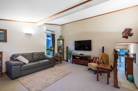 Photo of property in 19 Shackle Lane, Whitby, Porirua, 5024