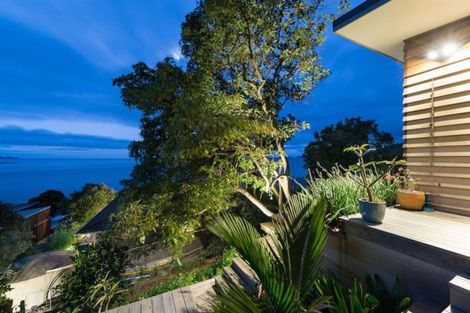 Photo of property in 137 Long Beach Road, Russell, 0202