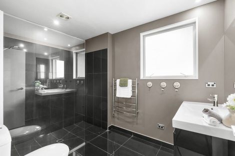 Photo of property in 2 Kinrara Place, Halswell, Christchurch, 8025