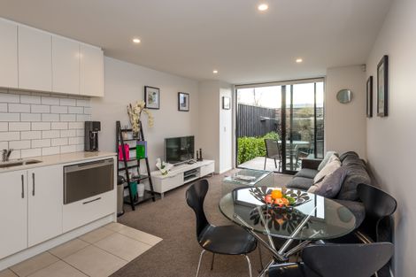 Photo of property in 1036b Colombo Street, St Albans, Christchurch, 8014