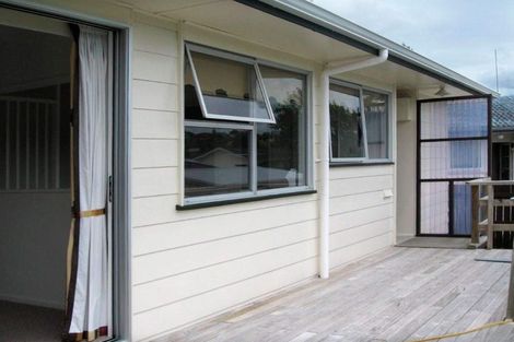 Photo of property in 91 Farquhar Road, Glendene, Auckland, 0602