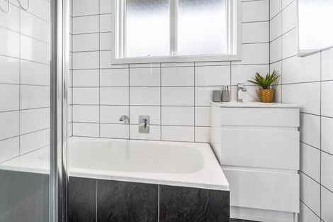 Photo of property in 81 Woolley Street, Avondale, Christchurch, 8061