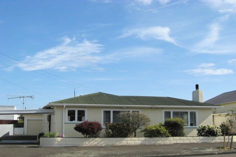 Photo of property in 25 Gonville Avenue, Gonville, Whanganui, 4501
