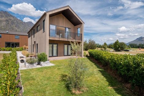 Photo of property in 22 Soudley Court, Jacks Point, Queenstown, 9371