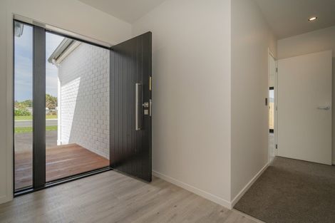 Photo of property in 26 Palm Drive, Whitianga, 3510