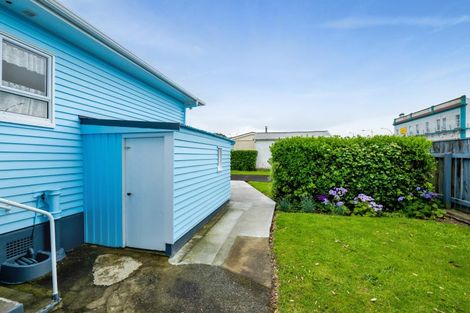 Photo of property in 47 Domett Street, Opunake, 4616