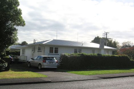 Photo of property in 66 Taikata Road, Te Atatu Peninsula, Auckland, 0610