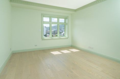 Photo of property in Hamilton Flats, 1/9 Hawker Street, Mount Victoria, Wellington, 6011