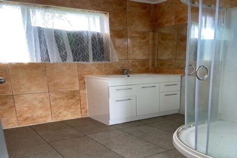 Photo of property in 105 Mahia Road, Wattle Downs, Auckland, 2103