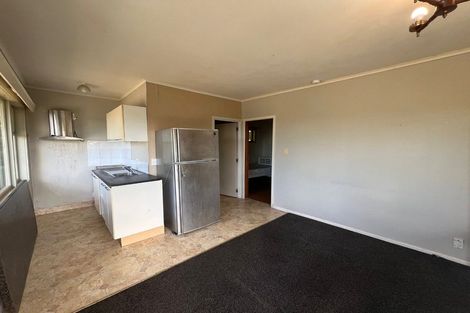 Photo of property in 29 Awaroa Road, Sunnyvale, Auckland, 0612