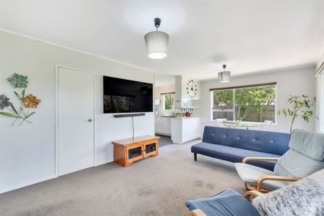 Photo of property in 1/6 Putney Place, Ranui, Auckland, 0612