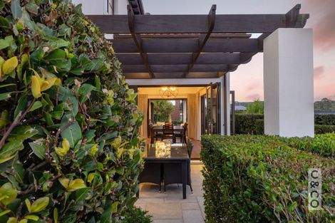 Photo of property in 8 Tauwaka Crescent, Riverhead, 0820