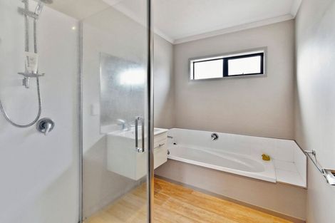 Photo of property in 76 Kaimoana Street, Weymouth, Auckland, 2103