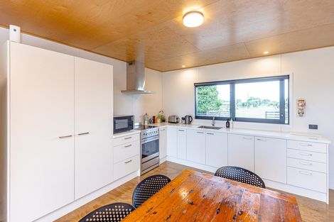 Photo of property in 83 Marumaru Street, Marton, 4710