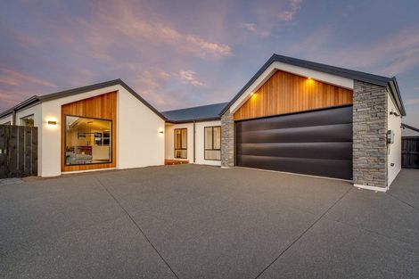 Photo of property in 27 Reece Place, Marshland, Christchurch, 8051