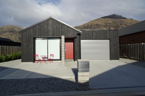 Photo of property in 5 Clover Lane, Lake Hayes, Queenstown, 9304