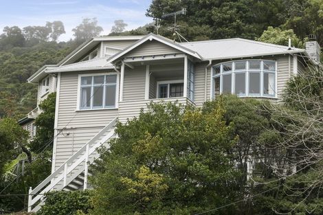 Photo of property in 94 Sutherland Road, Melrose, Wellington, 6023