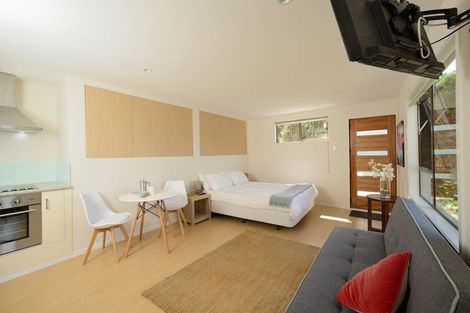 Photo of property in 15 Alexandra Road, Roseneath, Wellington, 6021