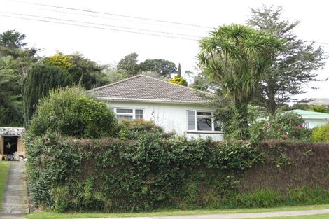Photo of property in 29 Seaview Road, Marfell, New Plymouth, 4310