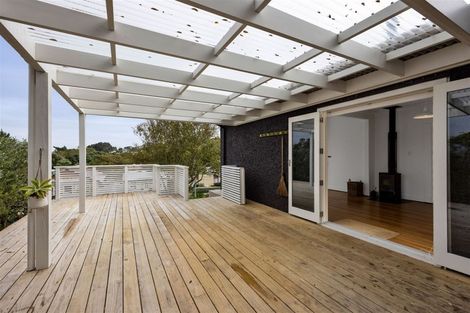 Photo of property in 65 Pioneer Road, Moturoa, New Plymouth, 4310