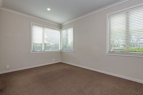 Photo of property in 31 Puriri Terrace, Roslyn, Palmerston North, 4414
