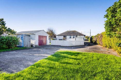 Photo of property in 45 Reid Avenue, Hawera, 4610