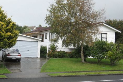 Photo of property in 15 Cromdale Avenue, Highland Park, Auckland, 2010