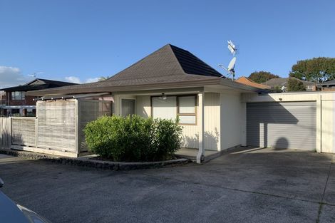 Photo of property in 1/23 Rapallo Place, Farm Cove, Auckland, 2012