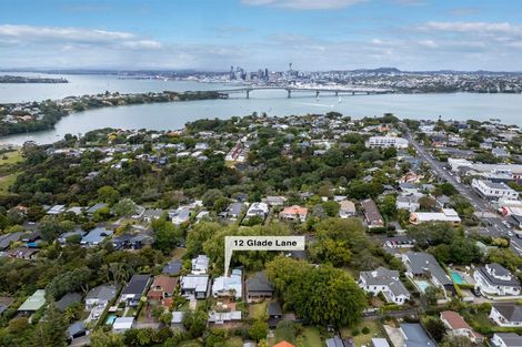 Photo of property in 12 Glade Place, Birkenhead, Auckland, 0626