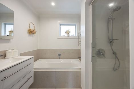 Photo of property in 6 Erika Place, Fairview Downs, Hamilton, 3214