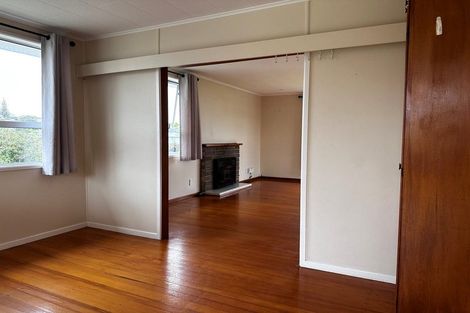 Photo of property in 36 Larne Avenue, Pakuranga Heights, Auckland, 2010