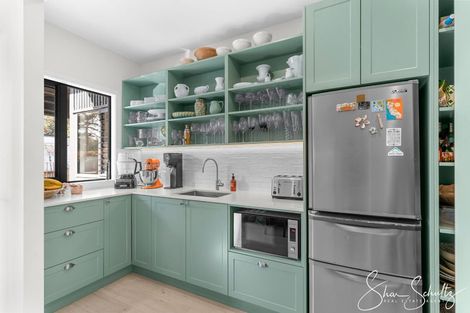 Photo of property in 6 The Strand, Whakapirau, Maungaturoto, 0583