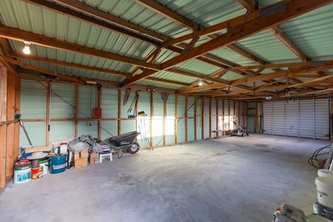 Photo of property in 1396 Whangaparaoa Road, Army Bay, Whangaparaoa, 0930
