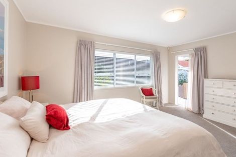 Photo of property in 2/38 East Coast Road, Milford, Auckland, 0620