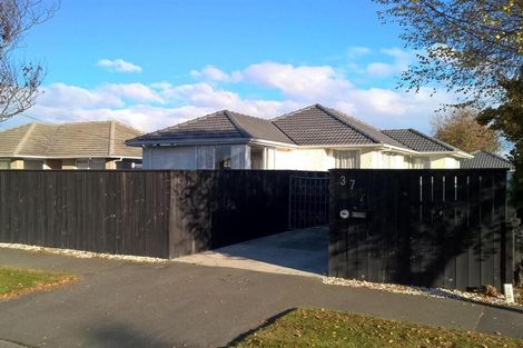 Photo of property in 37 Chedworth Avenue, Bishopdale, Christchurch, 8053