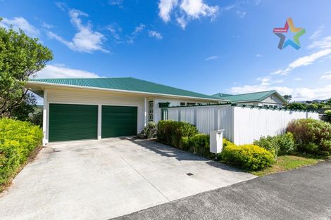 Photo of property in 8 Annan Grove, Papakowhai, Porirua, 5024