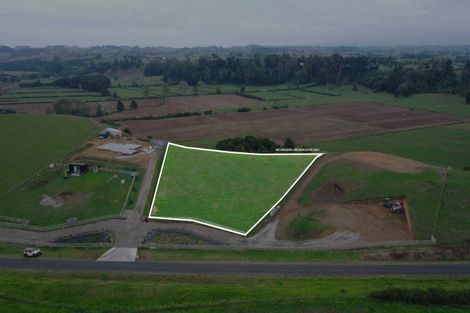 Photo of property in 126a Matarikoriko Road, Brixton, Waitara, 4382