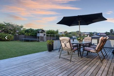 Photo of property in 31 Dunton Drive, Welcome Bay, Tauranga, 3112