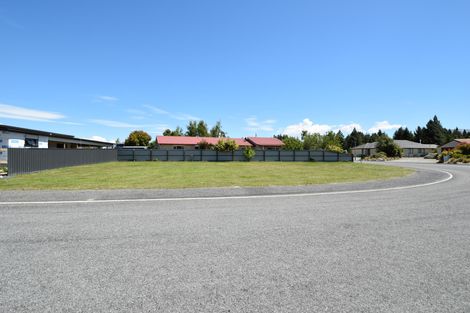 Photo of property in 30 Irishman Drive, Twizel, 7901